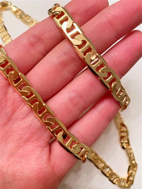 men's gucci link gold chain.